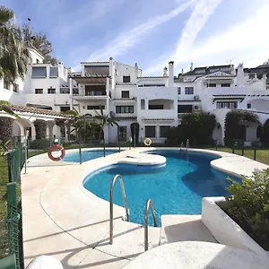 Elegant In Puerto Banus Apartment Marbella